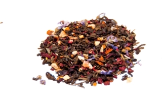 Té Sueños de amantes Té verde con trozos de fresa, corteza de cítricos, hibisco, malva