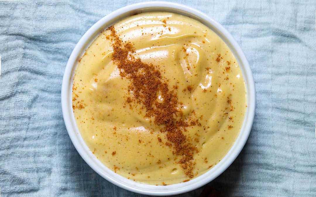 Receta de natillas caseras. El edulcorante y la canela natural con con los que se ha realizado la receta puedes comprarlos en www.especiasbarranco.com